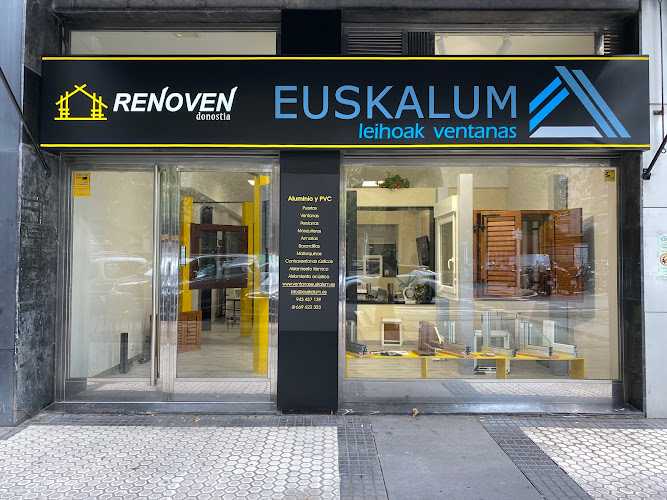 Fotografia tomada fuera de Ventanas Euskalum - Ventana de aluminio en Donostia-San Sebastian, Guipúzcoa