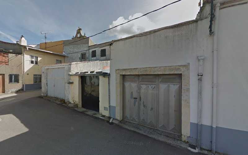 Fotografia tomada fuera de Carpintería Ferreira - Carpintero en Pereña de la Ribera, Salamanca