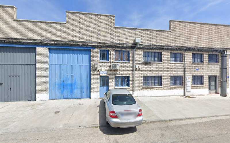 Fotografia tomada fuera de madevist s.l. - Carpintero en Humanes de Madrid, Madrid