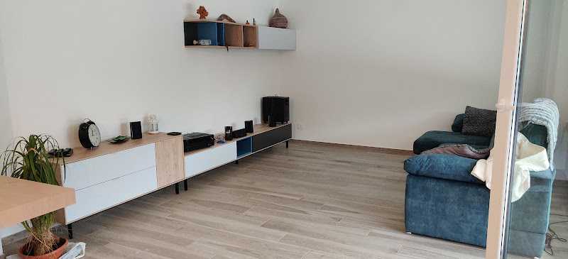 Fotografia tomada fuera de Jon Etxabe interiores - Tienda de muebles en Barakaldo, Vizcaya