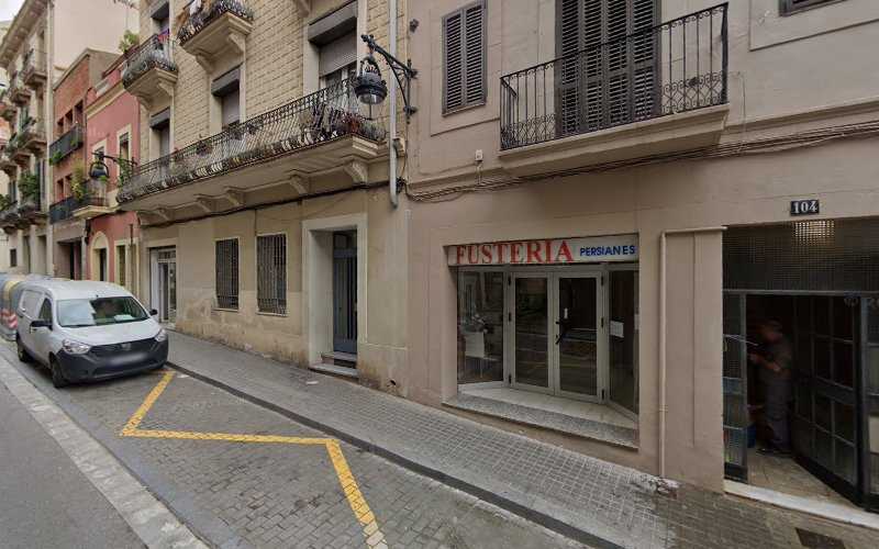 Fotografia tomada fuera de Fusteria Castelltort - Empresa maderera en Barcelona, Barcelona