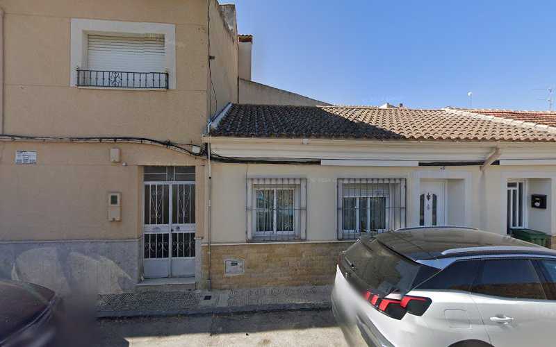 Fotografia tomada fuera de Maderas Rucomar - Tienda de suministros para trabajar la madera en Caravaca de la Cruz, Murcia