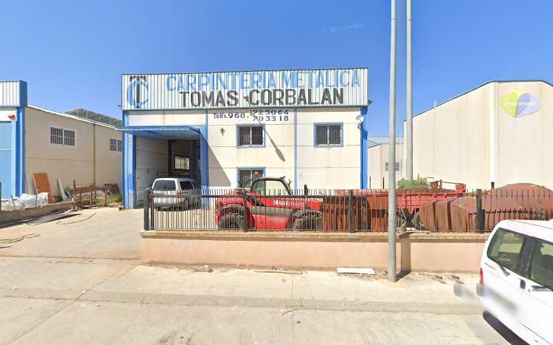 Fotografia tomada fuera de Tc Carpinteria Metalica Tomas Corbalan - Carpintería metálica y de aluminio en Caravaca de la Cruz, Murcia