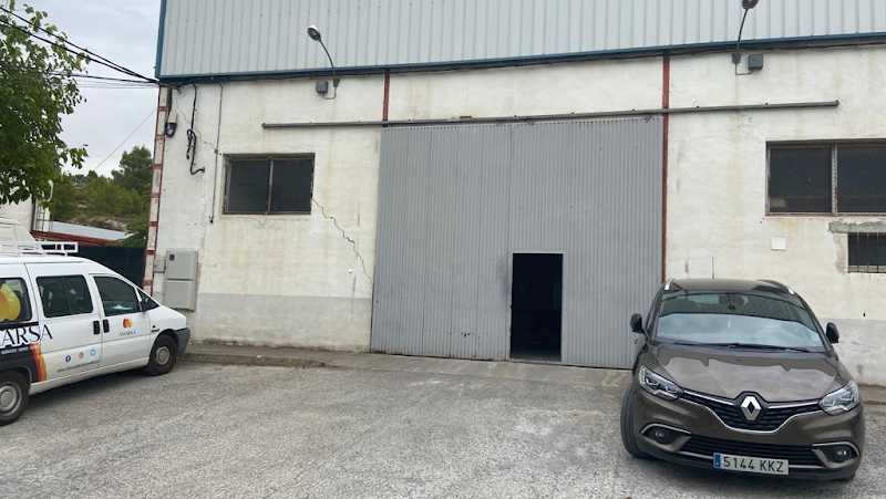 Fotografia tomada fuera de Chimeneas Amarsa - Carpintería metálica y de aluminio en Caravaca de la Cruz, Murcia