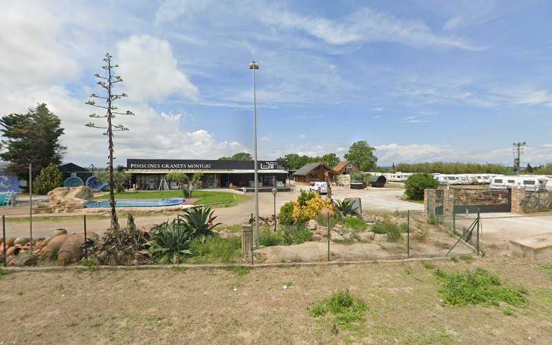 Fotografia tomada fuera de L' Antic De Bellcaire, S.L. - Botiga de mobles antics en Bellcaire d'Empordà, Girona