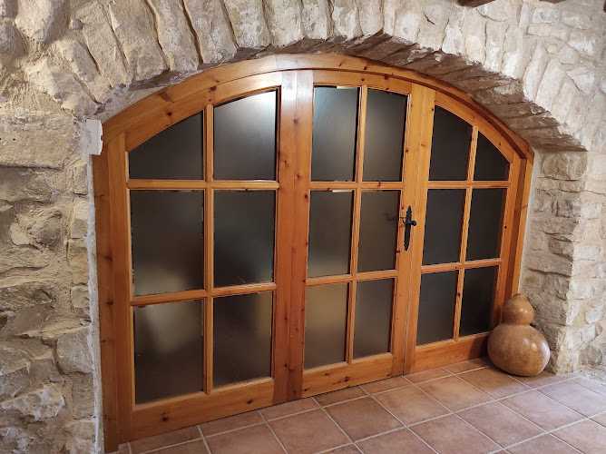 Fotografia tomada fuera de Fusteria Bonastre - Fusteria en Vilagrassa, Lérida