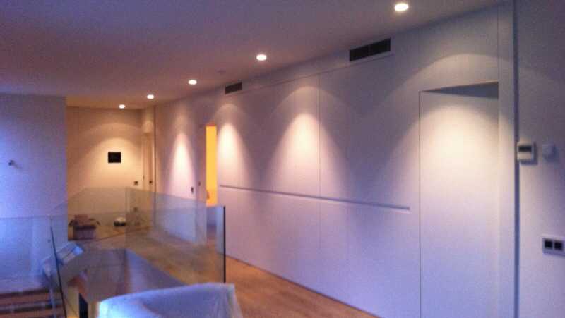 Fotografia tomada fuera de Fusteria Arroyos - Carpintería en Lleida, Lérida