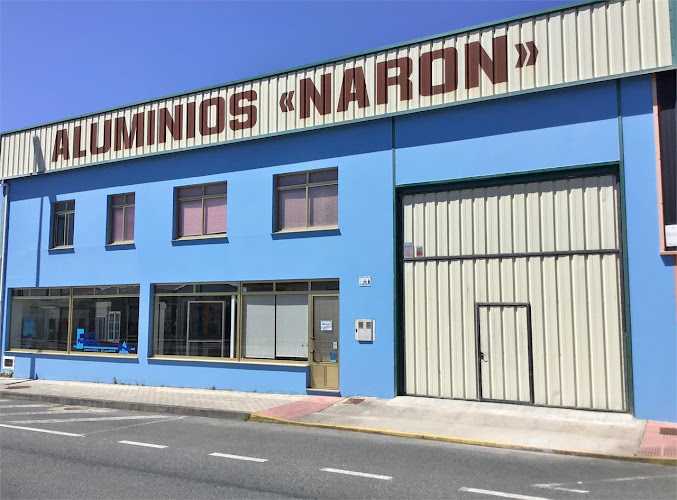Fotografia tomada fuera de Aluminios Narón - Carpintería metálica y de aluminio en Narón, A Coruña