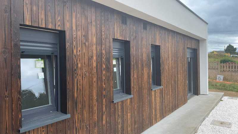 Fotografia tomada fuera de Woodfire - Establecimiento de venta de madera en Narón, A Coruña