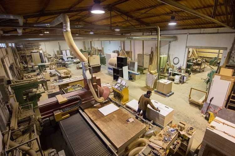 Fotografia tomada fuera de Suministros Pons Alles SL - Carpintero en Mahón, Baleares