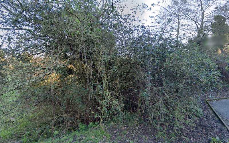 Fotografia tomada fuera de Perfiles de Aluminio, S.L. - Carpintería metálica y de aluminio en Lians (Santa Eulalia), A Coruña