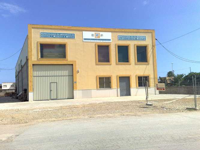 Fotografia tomada fuera de ENRIQUE I FERMIN - Furniture maker en Sueca, Valencia
