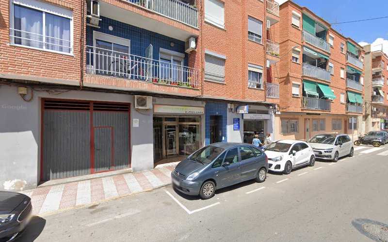 Fotografia tomada fuera de Metalcris - Botiga en Silla, Valencia