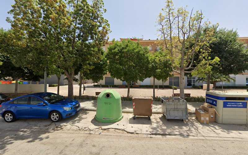 Fotografia tomada fuera de José Vicente Gomar Sevilla - Carpintería metálica y de aluminio en Silla, Valencia
