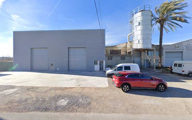 Fotografia tomada fuera de Bafra - Carpintero en Silla, Valencia