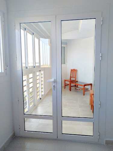 Fotografia tomada fuera de Carpintería Egea - Carpintería metálica y de aluminio en Torrevieja, Alicante