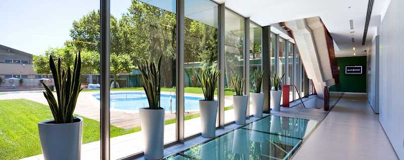 Fotografia tomada fuera de ALUPALLARS empresa de instalación Aluminio mamparas y cristales - Metal·listeria en Pobla de Segur (La), Lérida