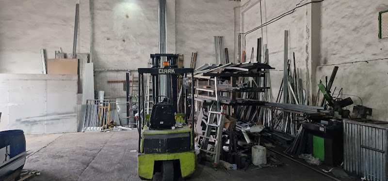 Fotografia tomada fuera de Ilumetal Carpintería Metálica - Hersteller en Torrellano, Alicante