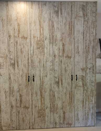 Fotografia tomada fuera de ABC Tendence Fabrica de Puertas Laminadas - Fábrica de puertas en Torrent, Valencia