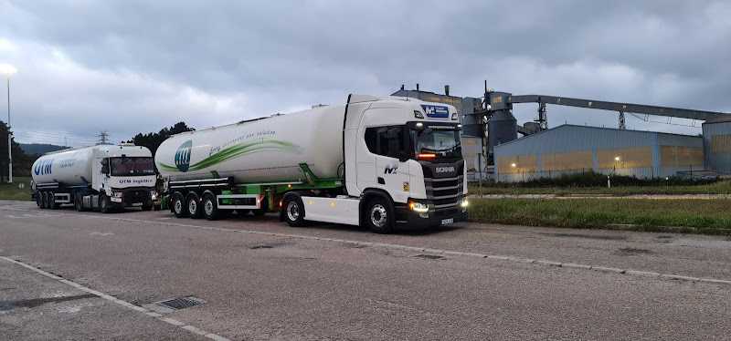 Fotografia tomada fuera de ALCOA - Proveedor de aluminio en Cervo, Lugo