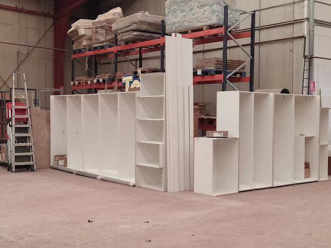 Fotografia tomada fuera de BENAMU - Tienda de muebles de cocina en Benalúa, Granada