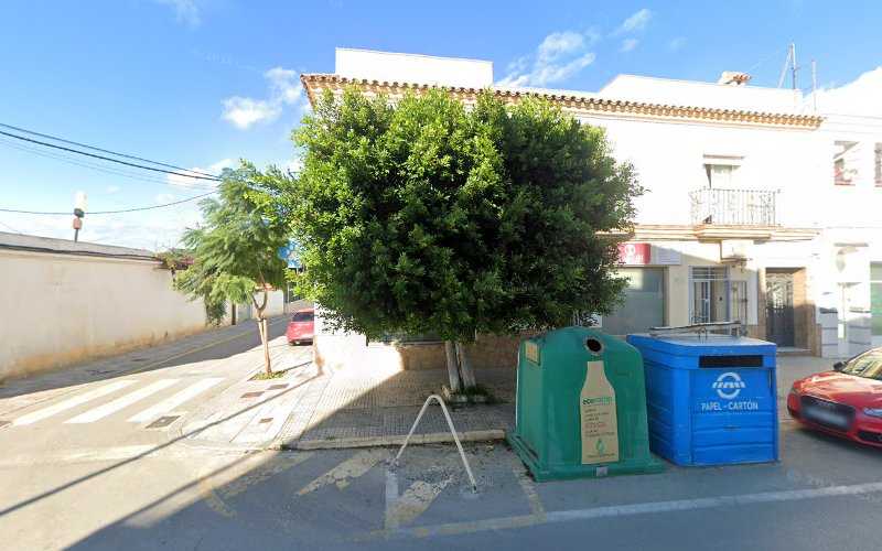 Fotografia tomada fuera de Nicolás Malia Vallejo - Carpintería metálica y de aluminio en Barbate, Cádiz
