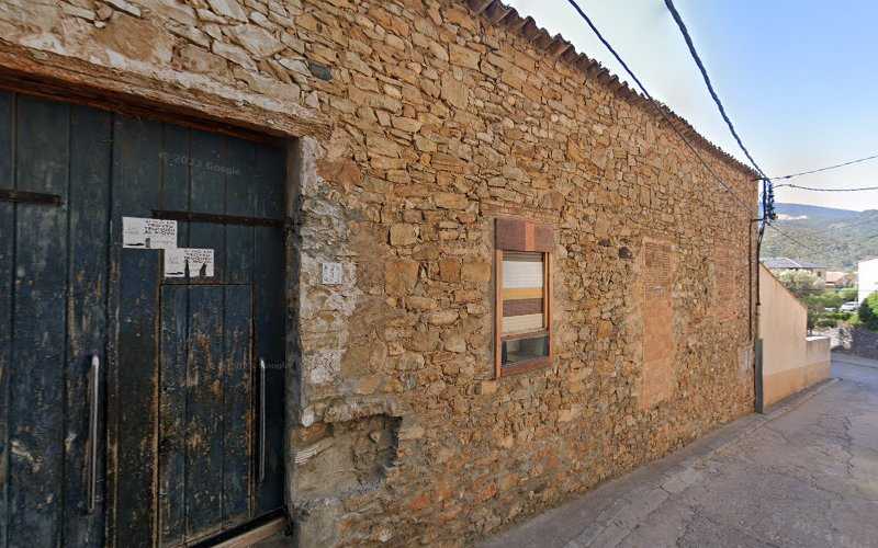 Fotografia tomada fuera de FUSTERIA I EBENISTERIA JOSEP MARIA BUCHACA - Carpintería en Coll de Nargó, Lérida