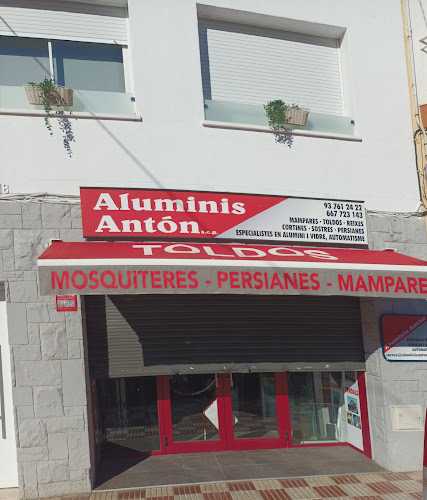 Fotografia tomada fuera de Aluminios Antón - Proveïdor d'alumini en Malgrat de Mar, Barcelona