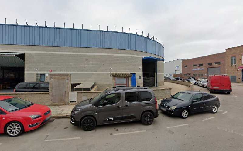 Fotografia tomada fuera de Acristalamientos Forjados - Carpintería metálica y de aluminio en Malgrat de Mar, Barcelona