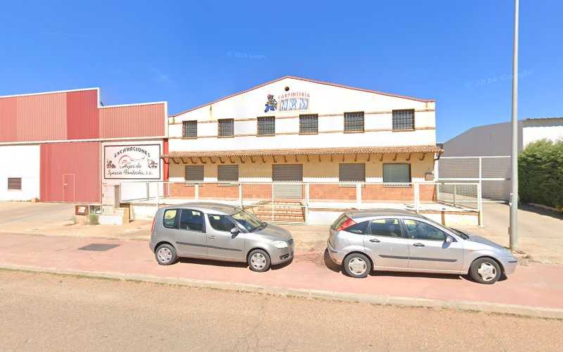 Fotografia tomada fuera de Hermanos Rodríguez Minaya - Carpintería en Los Yébenes, Toledo