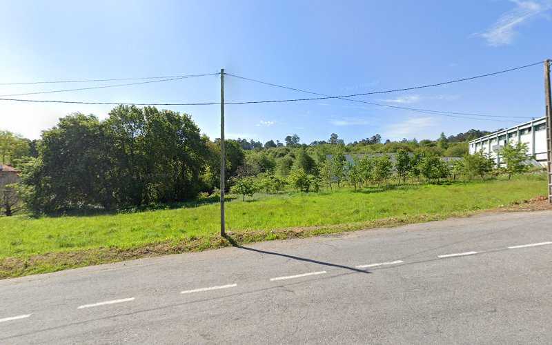 Fotografia tomada fuera de carpinteria nova era - Carpintería en Vigo, Pontevedra