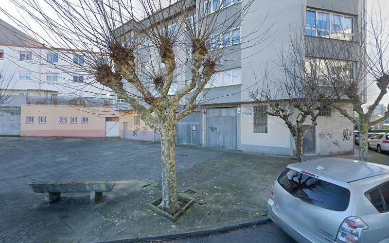 Fotografia tomada fuera de Germade Carpinteros - Carpintería metálica y de aluminio en O Temple, A Coruña