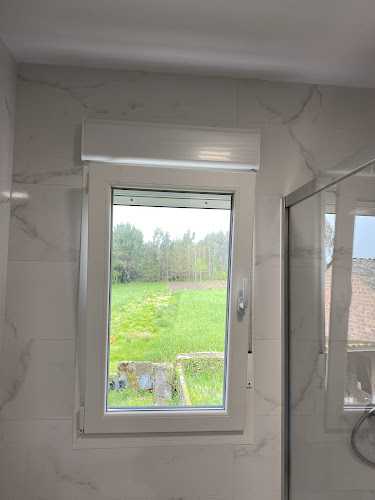 Fotografia tomada fuera de Cristalería y Aluminios Castro - Carpintería metálica y de aluminio en Vilalba, Lugo