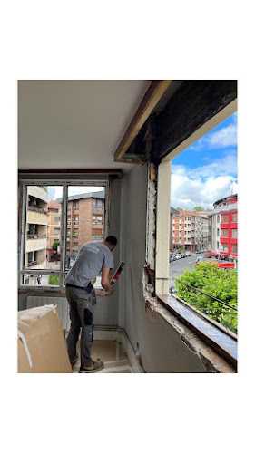 Fotografia tomada fuera de Ordouria Aroztegia Carpintería - Carpintería en Guernica, Vizcaya