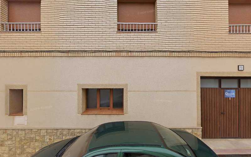 Fotografia tomada fuera de Carpintería Metálica Carmelo Serrano - Carpintería metálica y de aluminio en Novallas, Zaragoza