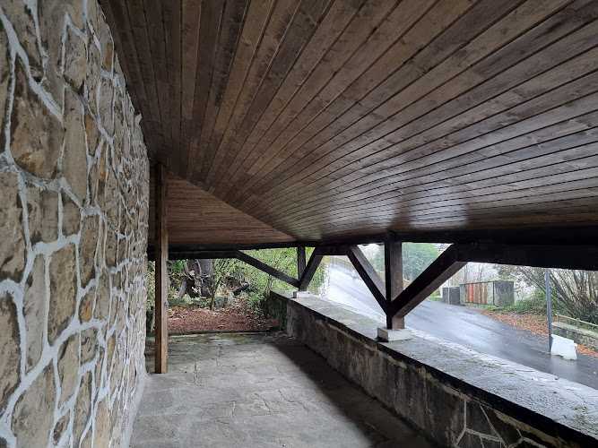 Fotografia tomada fuera de Carpintero Esteban Armarios y Muebles a medida - Carpintero en Bilbao, Vizcaya