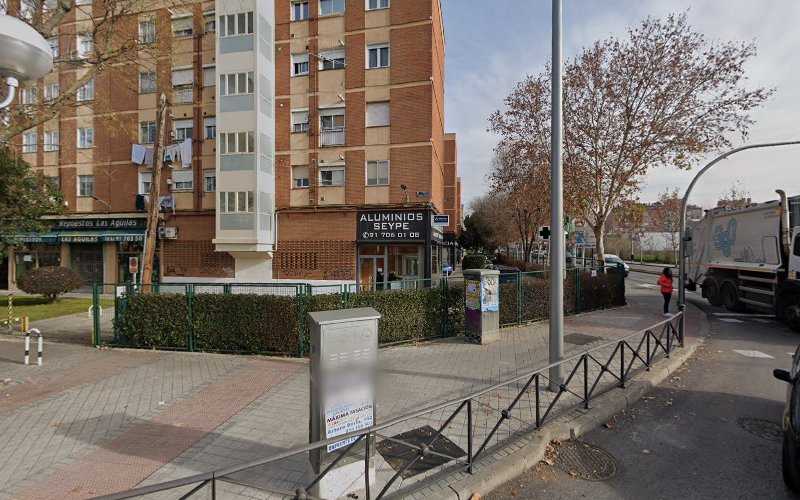 Fotografia tomada fuera de Seype S.L. - Carpintería metálica y de aluminio en Madrid, Madrid