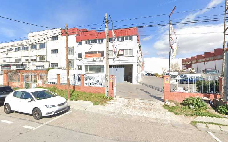 Fotografia tomada fuera de CARPINTERIA J. CASTELO - Carpintería en Alcorcón, Madrid