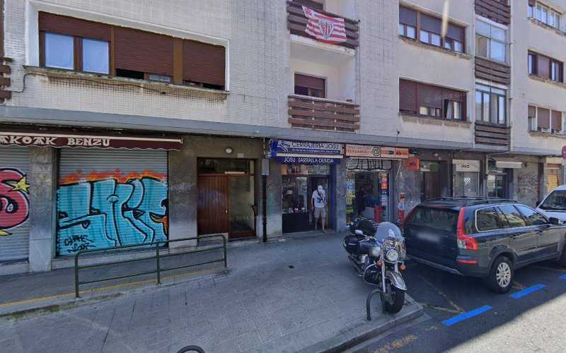 Fotografia tomada fuera de Carpintería Iñaki Bengoetxea - Carpintería en Getxo, Vizcaya