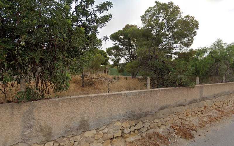 Fotografia tomada fuera de Rustico y de Madera - Tienda de armarios en Mutxamel, Alicante