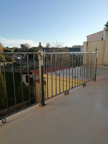 Fotografia tomada fuera de Carpintería Metálica y Forja Artística Protasio - Carpintería metálica y de aluminio en El Seijo, A Coruña