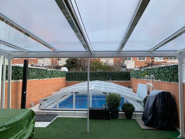 Fotografia tomada fuera de Aluminios Sanfer - Carpintería metálica y de aluminio en Móstoles, Madrid