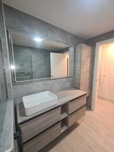 Fotografia tomada fuera de Acondicionamientos y Soluciones S.L - Reformas en Móstoles, Madrid