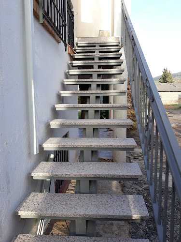 Fotografia tomada fuera de Carpintería Metálica Sánchez Adán - Carpintería metálica y de aluminio en Arroyo del Ojanco, Jaén