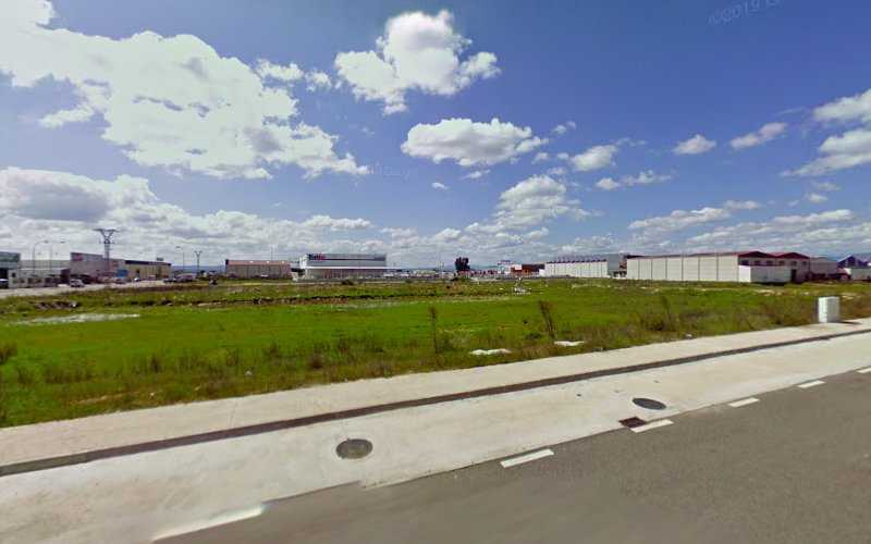 Fotografia tomada fuera de Aluminios y PVCJordi - Carpintería metálica y de aluminio en Moraleja, Cáceres