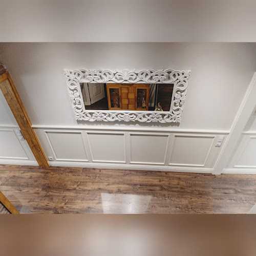 Fotografia tomada fuera de Fusteria Sibina S.L. - Botiga d'armaris en Santa Maria de Palautordera, Barcelona