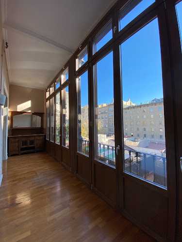 Fotografia tomada fuera de FONOLLOSA FUSTERS SL - Fabricant de mobles en Barcelona, Barcelona