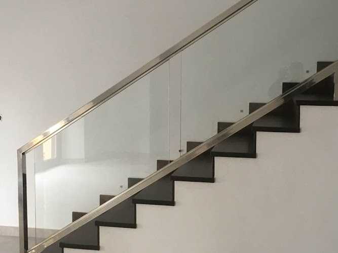 Fotografia tomada fuera de Carpintería Metálica Montiel PVC y Aluminio - Carpintería metálica y de aluminio en Villacarrillo, Jaén