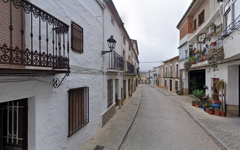 Fotografia tomada fuera de Granada Carpintería - Tienda de armarios en Ibros, Jaén