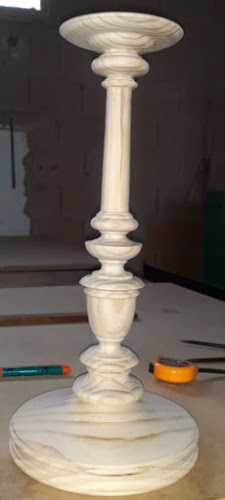 Fotografia tomada fuera de Torneria en madera Jose Alférez - Establecimiento de venta de madera en Montilla, Córdoba